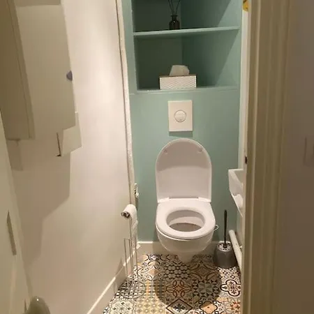 Apartment Haussmannien, Pres Arc Triomphe